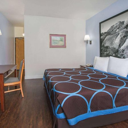 Super 8 By Wyndham Garland North Dallas Area Exterior foto